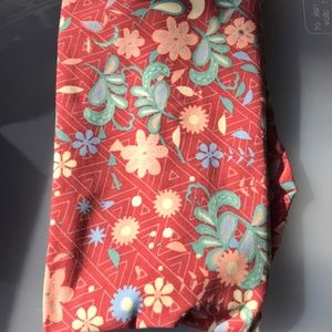 RESERVED BUNDLE LuLaRoe TC Leggings and Alex & Ani